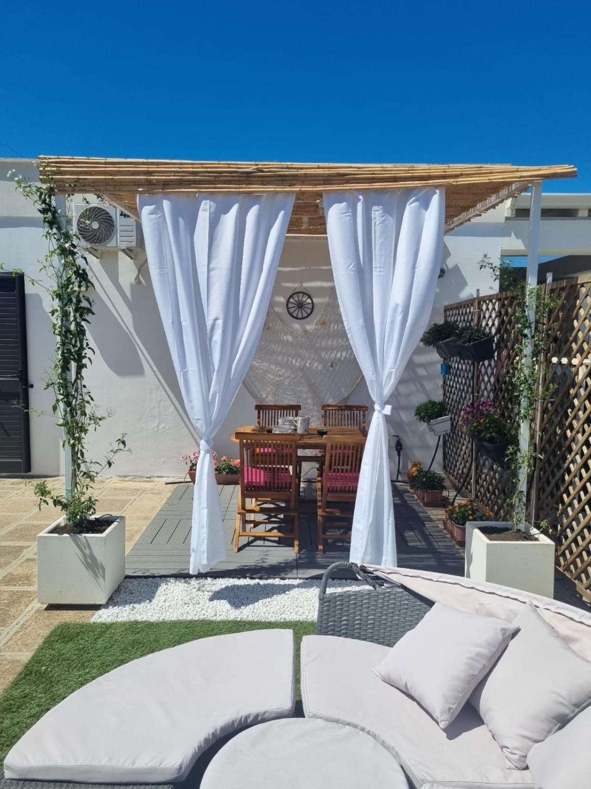 La Terrazza Di Zoe - Castromediano Villa Cavallino di Lecce Exterior foto