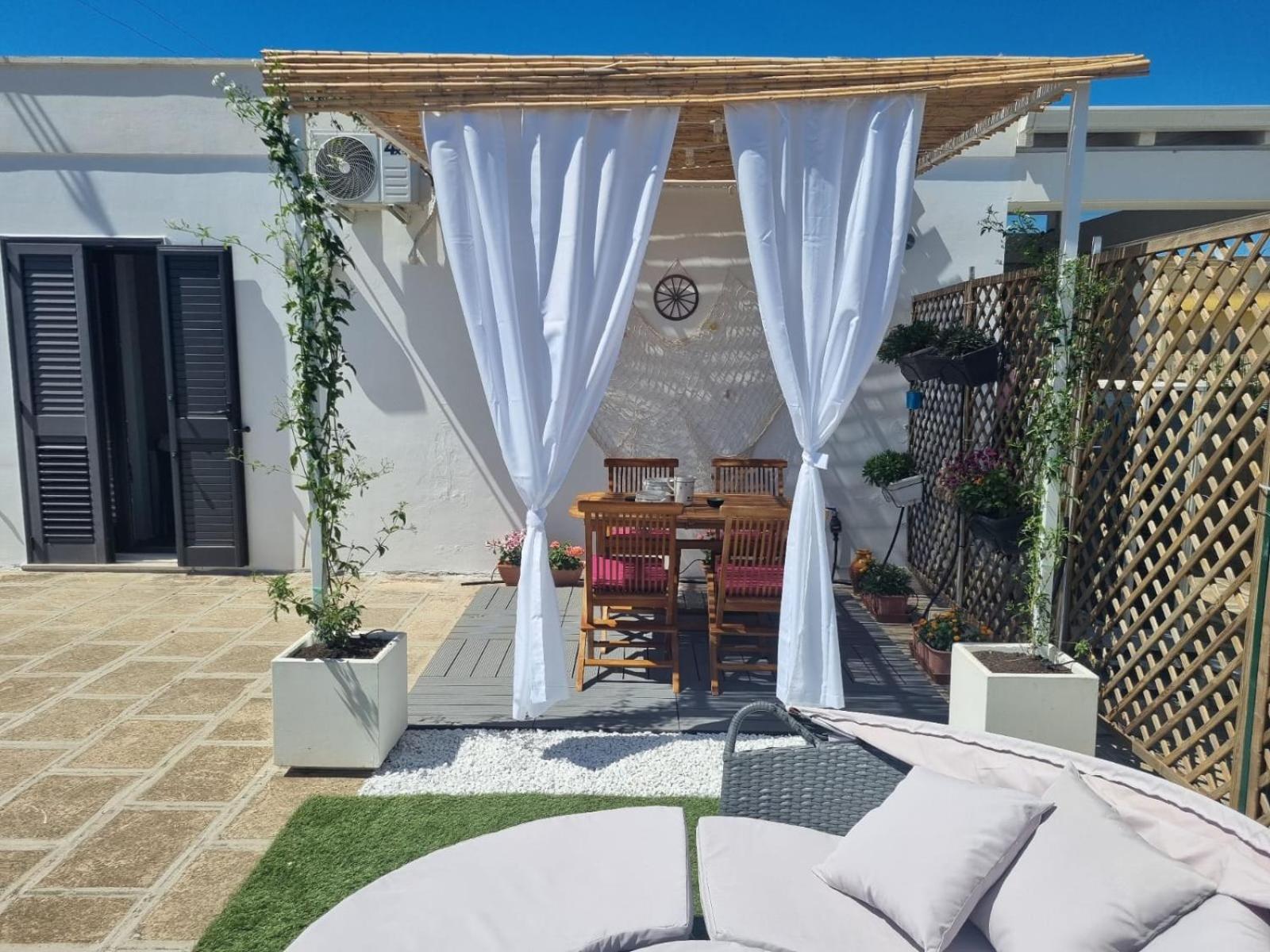 La Terrazza Di Zoe - Castromediano Villa Cavallino di Lecce Exterior foto